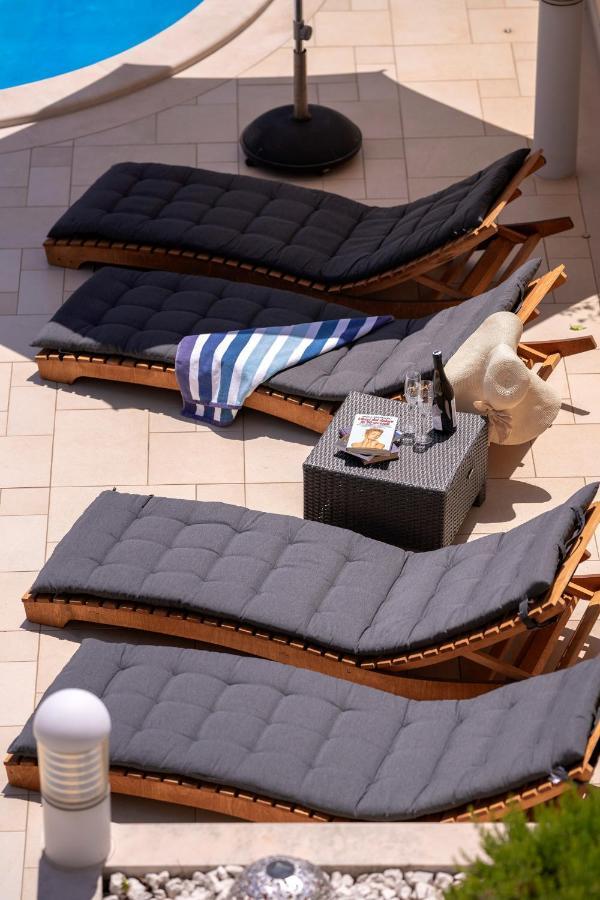 Hektorovic Poolside Apartments 波尔 外观 照片